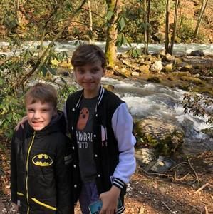 Meet your Posher, Valerie